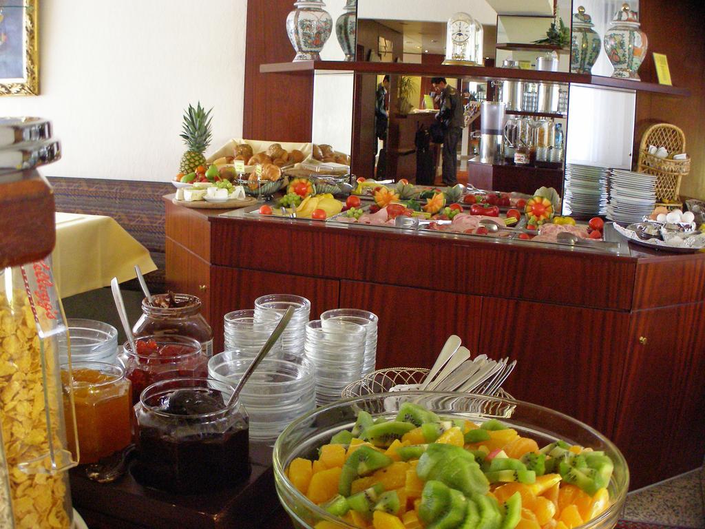Hotel Astoria Φραγκφούρτη Εξωτερικό φωτογραφία