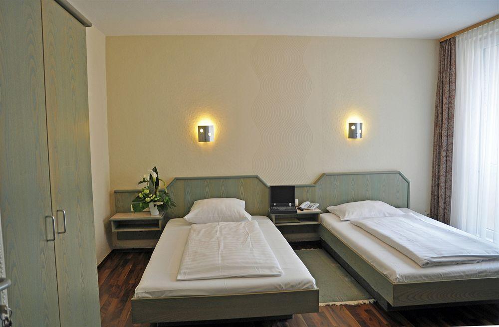 Hotel Astoria Φραγκφούρτη Εξωτερικό φωτογραφία