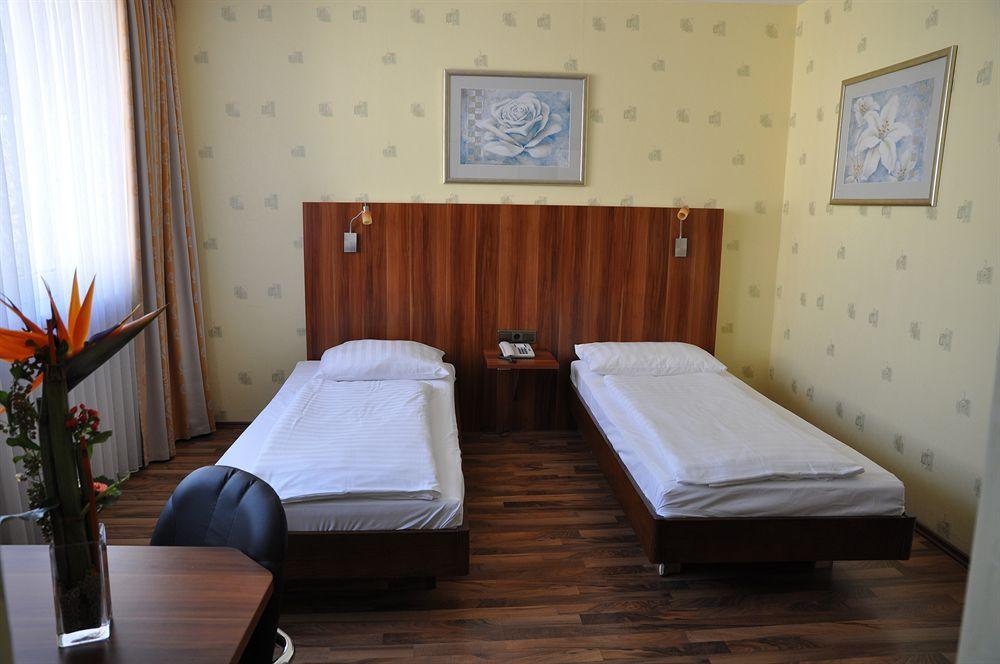 Hotel Astoria Φραγκφούρτη Εξωτερικό φωτογραφία
