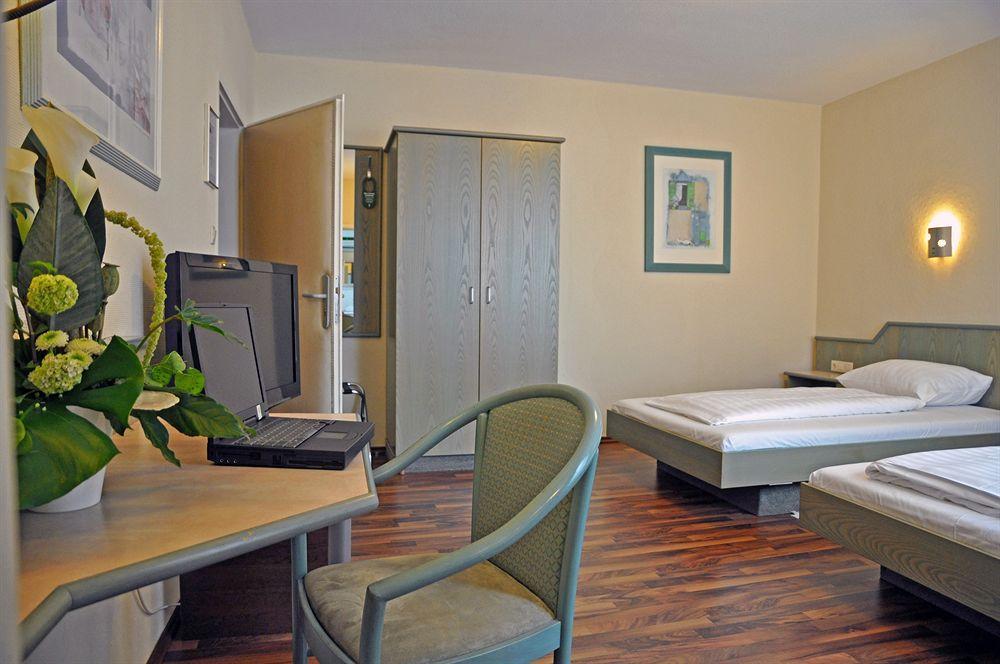 Hotel Astoria Φραγκφούρτη Εξωτερικό φωτογραφία