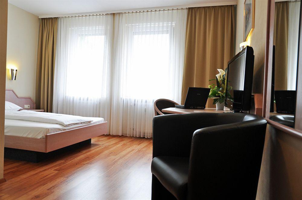 Hotel Astoria Φραγκφούρτη Εξωτερικό φωτογραφία